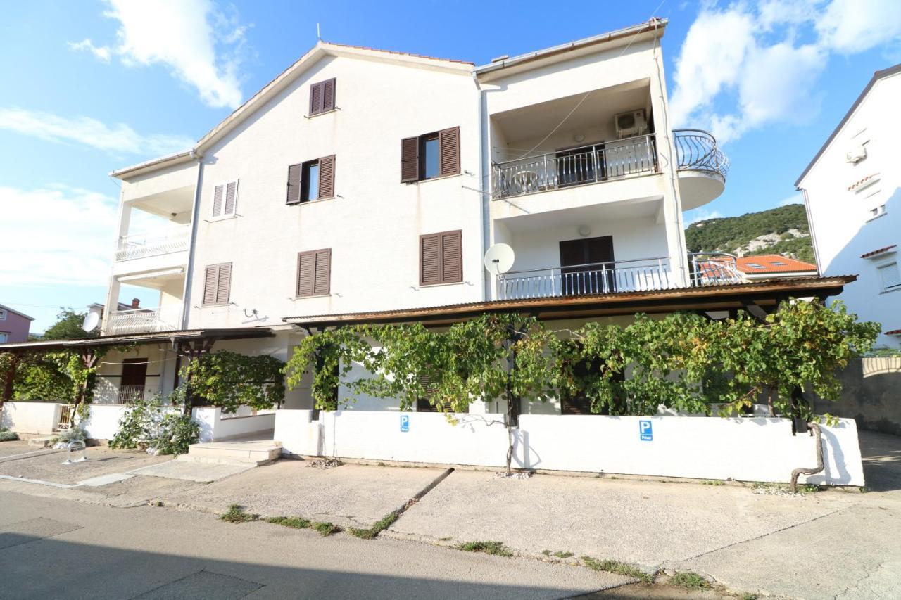 Apartments Vladan With Terrace Baška Екстериор снимка