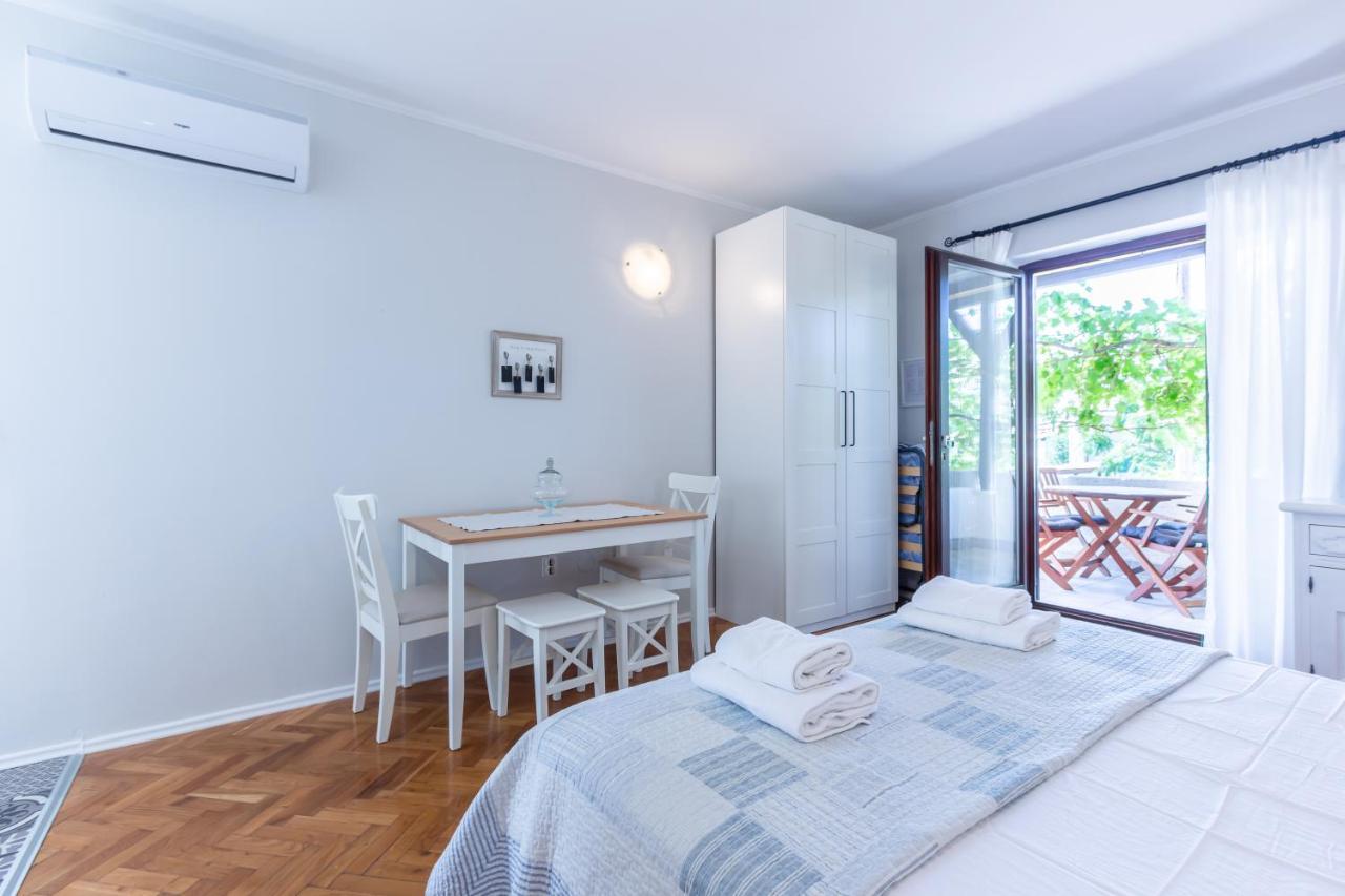 Apartments Vladan With Terrace Baška Екстериор снимка