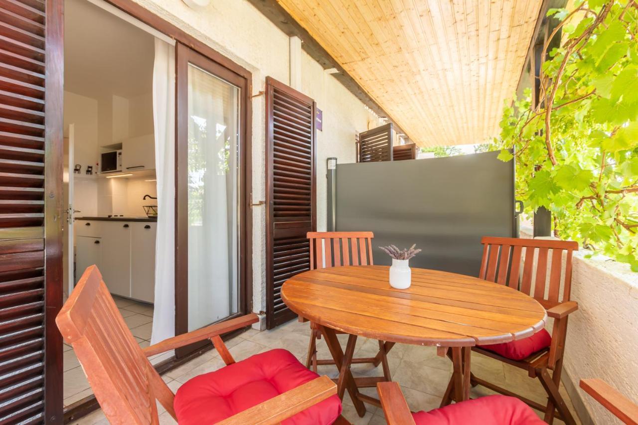 Apartments Vladan With Terrace Baška Екстериор снимка